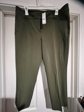New York & Company Olive Green Straight-Leg Dress Pants